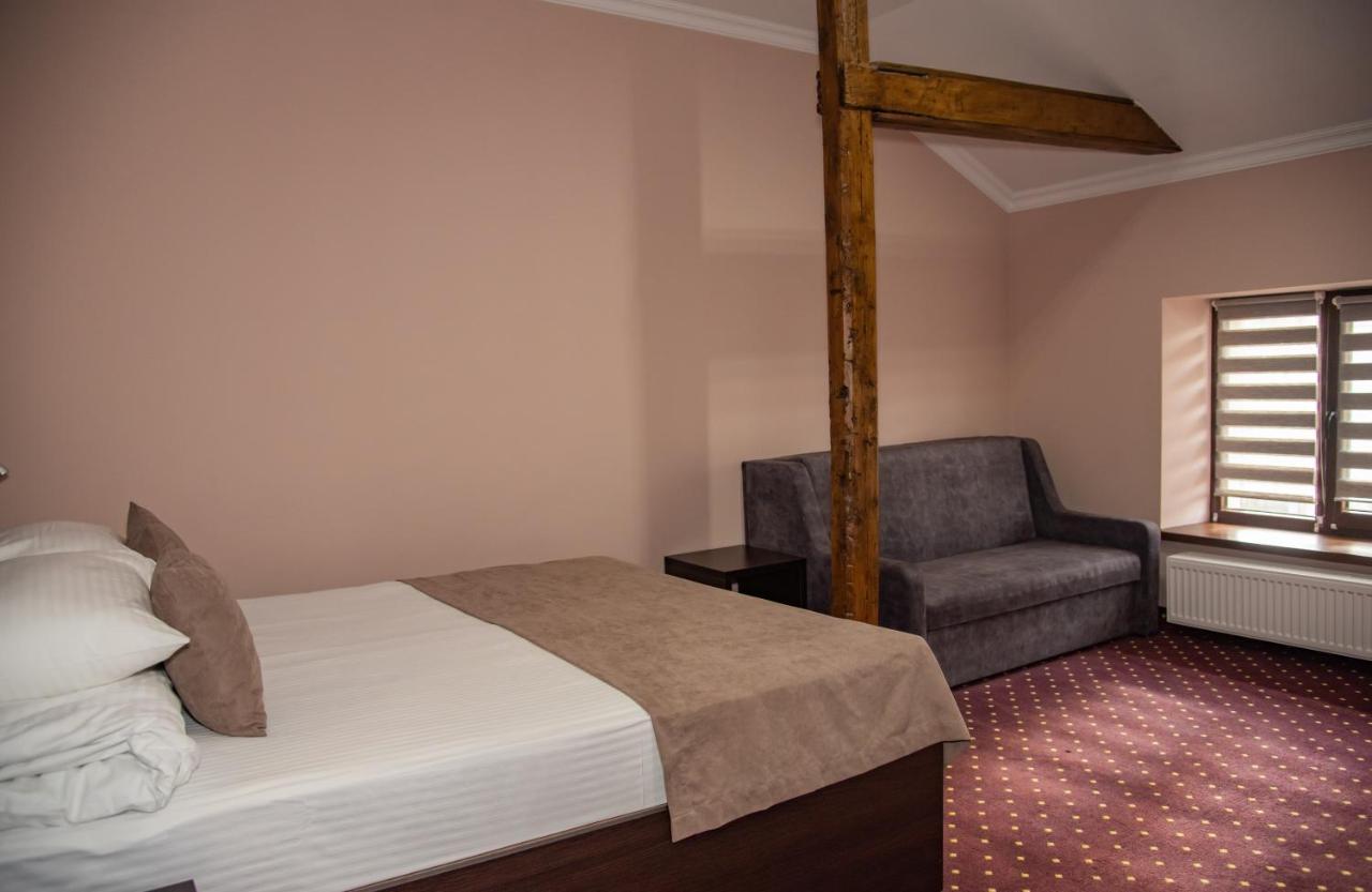 T&S Apart-Hotel Czerniowce Zewnętrze zdjęcie