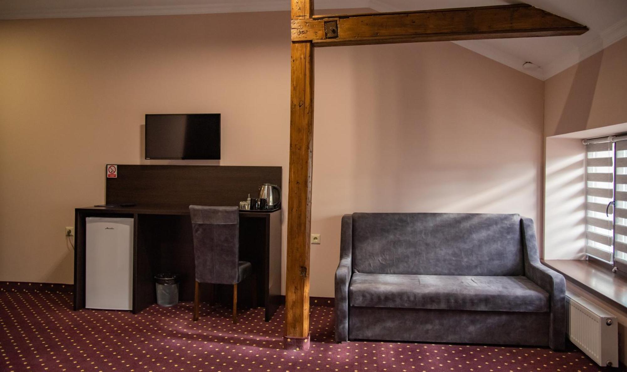 T&S Apart-Hotel Czerniowce Zewnętrze zdjęcie