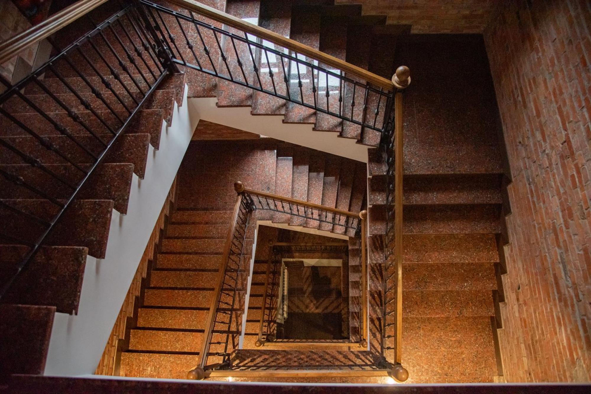 T&S Apart-Hotel Czerniowce Zewnętrze zdjęcie